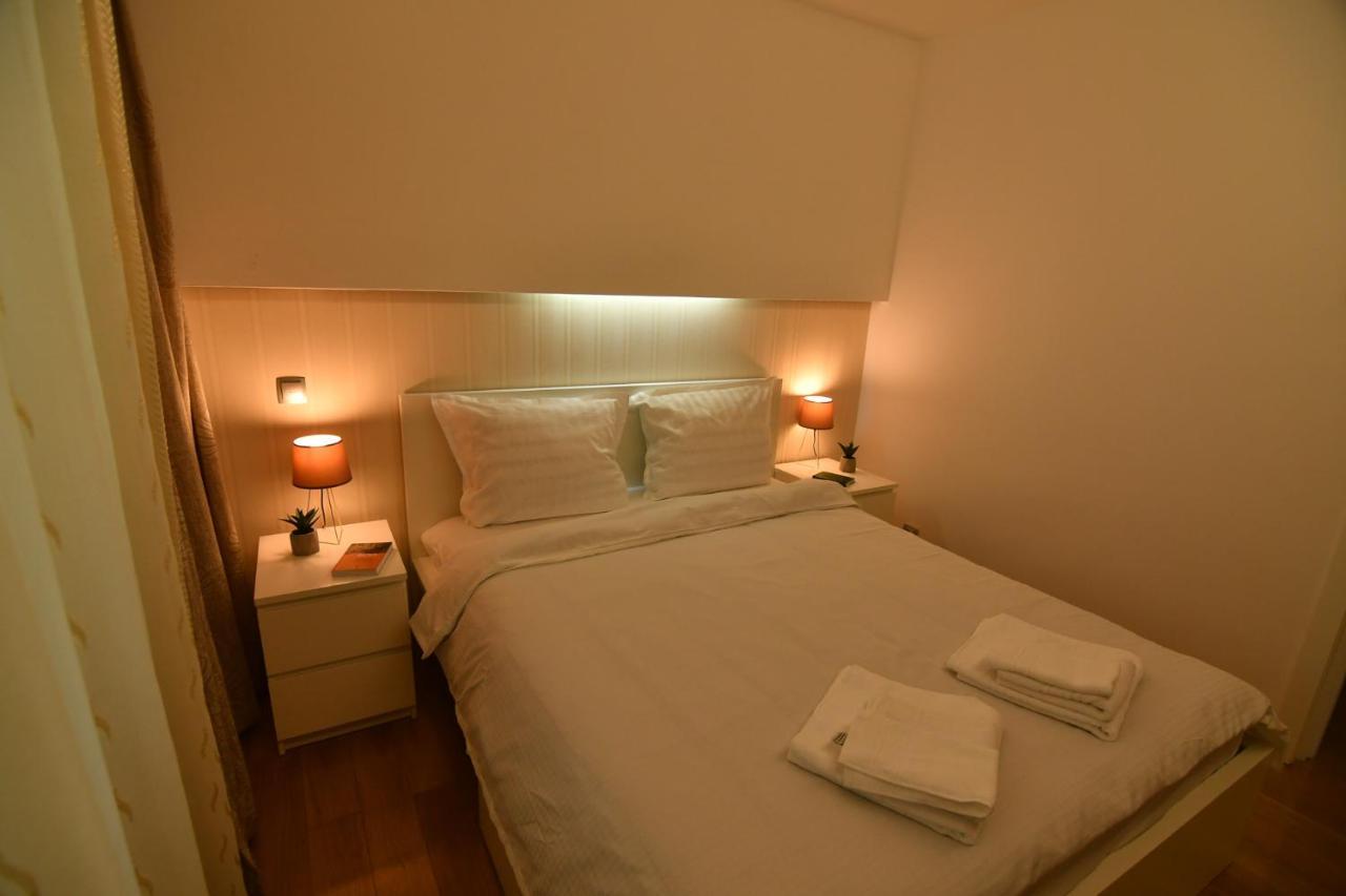 Parliament Square Elite Escapes Apartment บูคาเรสต์ ภายนอก รูปภาพ