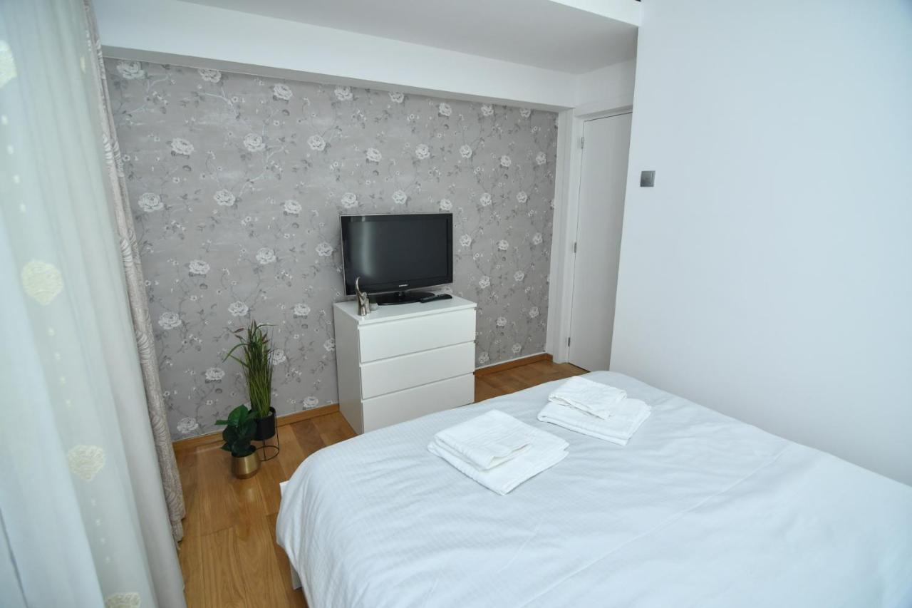 Parliament Square Elite Escapes Apartment บูคาเรสต์ ภายนอก รูปภาพ