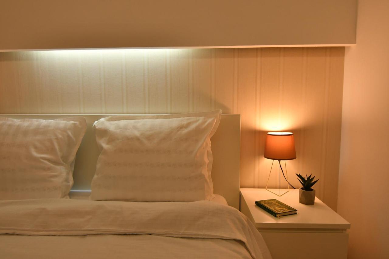 Parliament Square Elite Escapes Apartment บูคาเรสต์ ภายนอก รูปภาพ