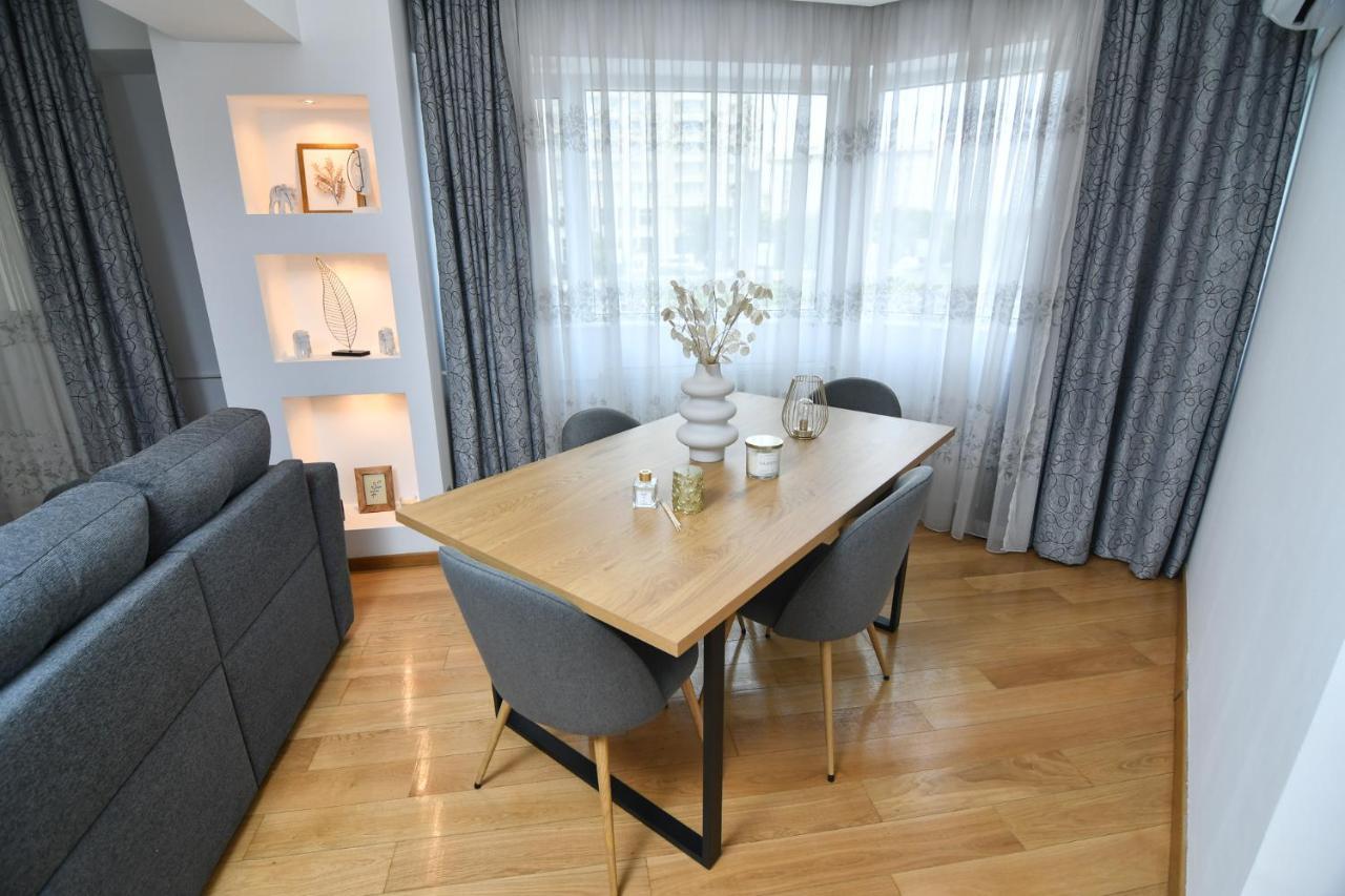 Parliament Square Elite Escapes Apartment บูคาเรสต์ ภายนอก รูปภาพ