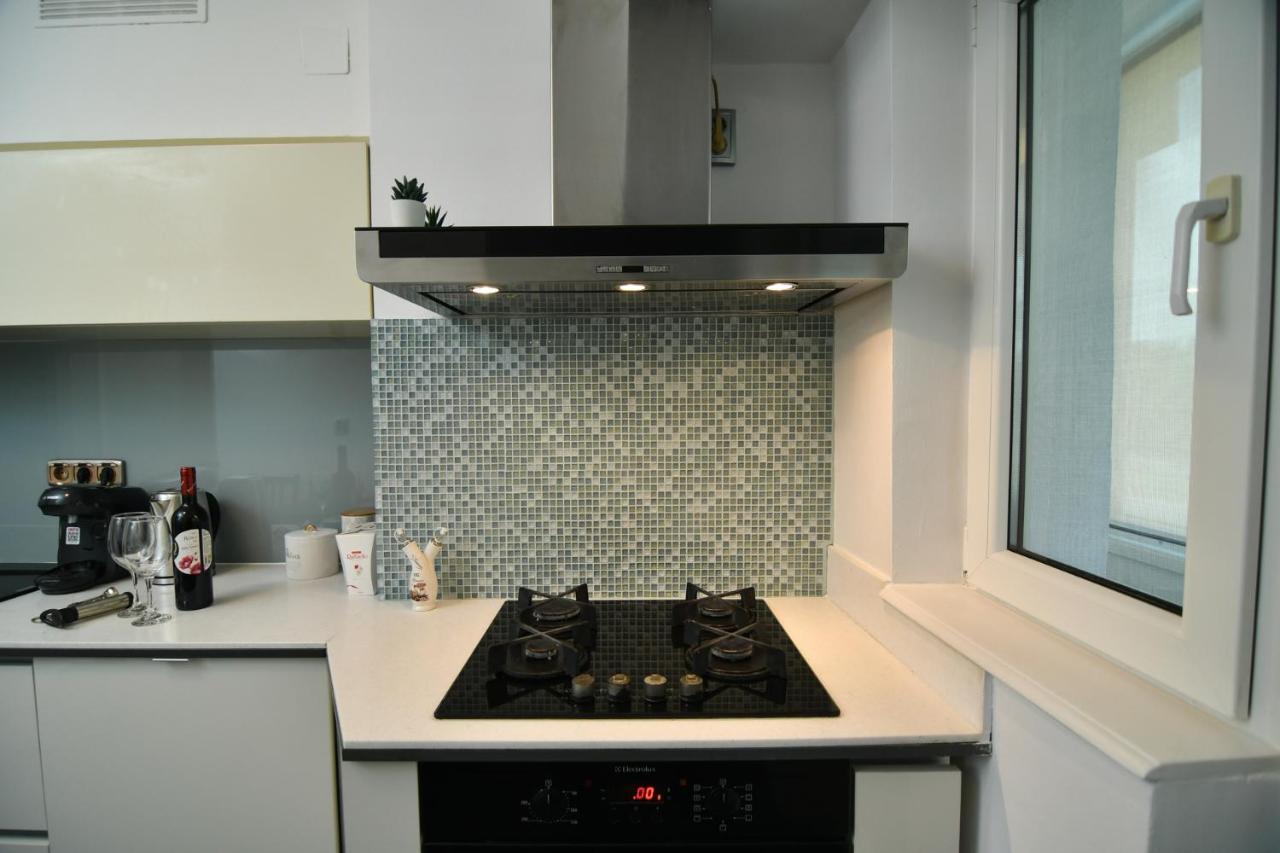Parliament Square Elite Escapes Apartment บูคาเรสต์ ภายนอก รูปภาพ