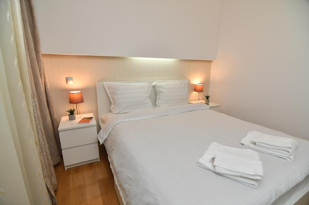 Parliament Square Elite Escapes Apartment บูคาเรสต์ ภายนอก รูปภาพ