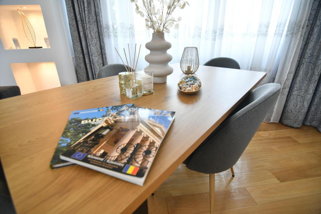 Parliament Square Elite Escapes Apartment บูคาเรสต์ ภายนอก รูปภาพ