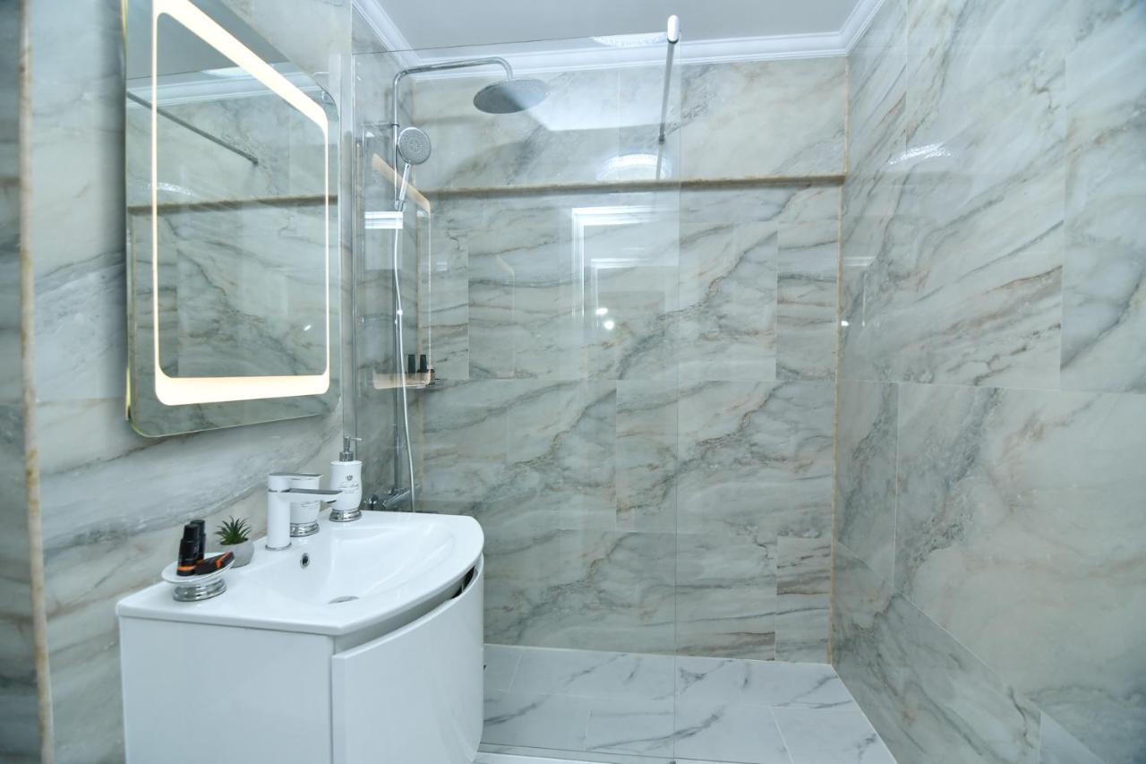 Parliament Square Elite Escapes Apartment บูคาเรสต์ ภายนอก รูปภาพ