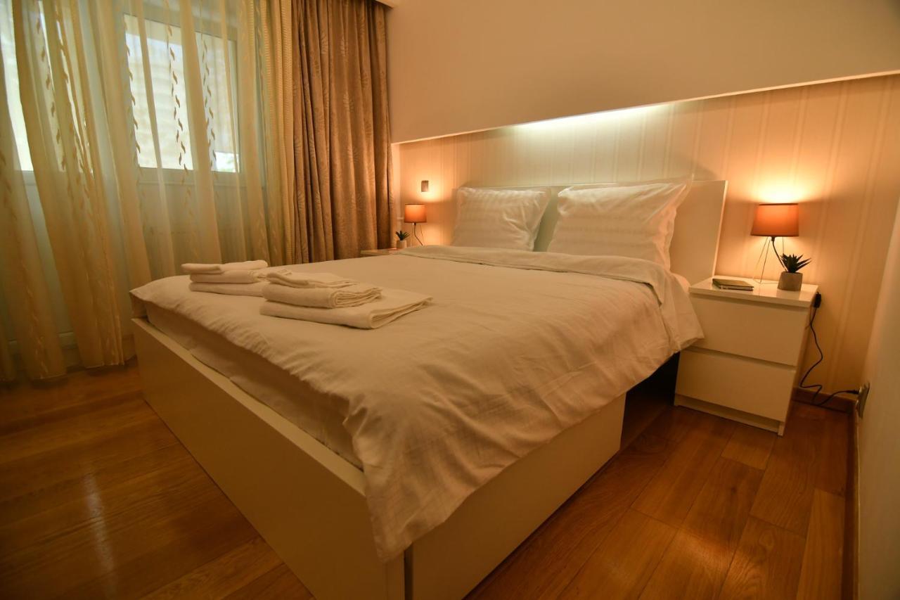 Parliament Square Elite Escapes Apartment บูคาเรสต์ ภายนอก รูปภาพ